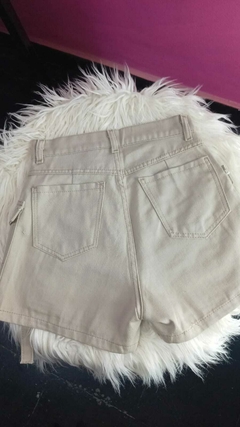 SHORT CARGO BEIGE - comprar online