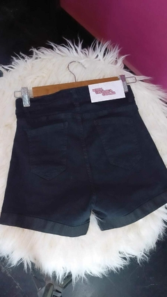 SHORT JEANS NEGRO ELASTIZADO - comprar online