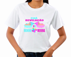 Camiseta Feminina Chá Revelação Bebês nas Nuvens e Mamadeira