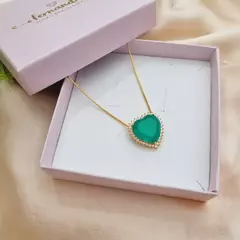 Conjunto de coração com pedra verde e cravejado com zircônia banhados a ouro 18K - buy online