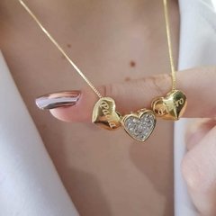 Colar personalizado tres corações folheado a ouro 18k