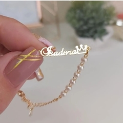 Pulseira de nome infantil com perolas banhado a ouro 18k