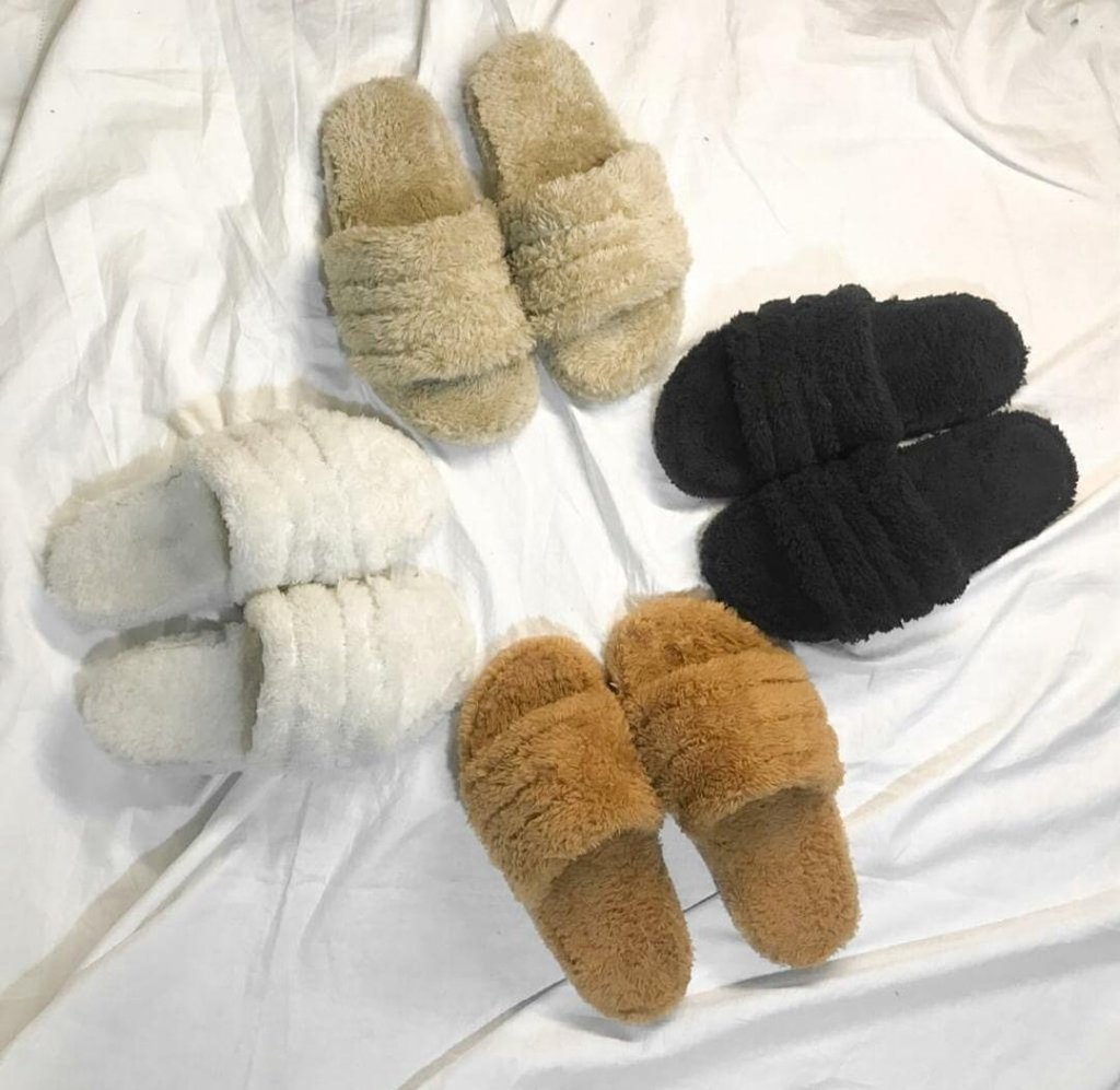 Pantuflas peludas por discount mayor