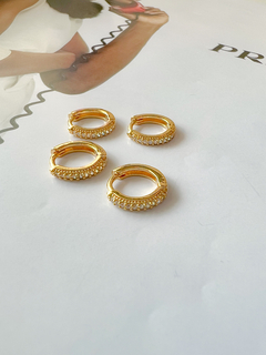 Argola Cravejada Banhado em Ouro 18k