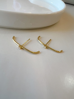 Brinco Ear Hook Liso Banhado em Ouro 18k