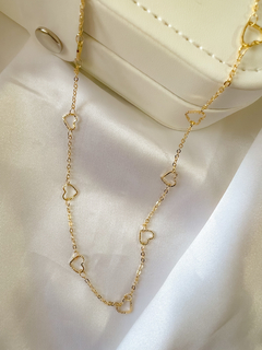 Choker Corações 35 +5 cm Banhado em Ouro 18k