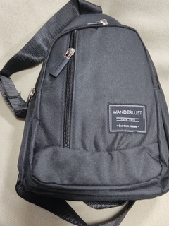 MOCHILA HOMBRE TIRA CRUZADA 28X17X5 JASPEADO