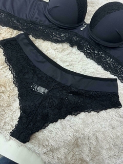 Conjunto em lycra e renda - Donne Lingerie