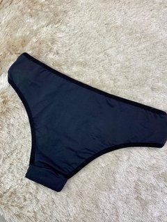 Calcinha tanga em lycra na internet