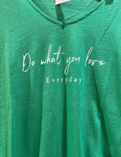 Remera "Do What you Love" en internet