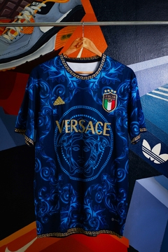 Camiseta Futbol. Italia
