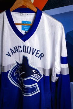 Hoodie NHL. VANCOUVER - comprar online