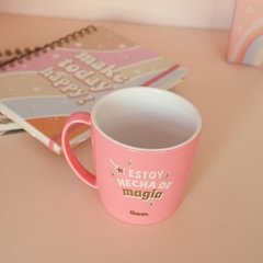 TAZA ESTOY HECHA MAGIA - comprar online