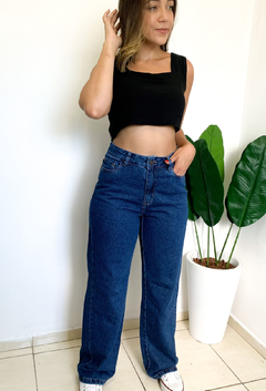 Calça wide leg jeans escura na internet