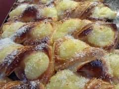 Facturas artesanales surtidas - Confiteria Marroco's