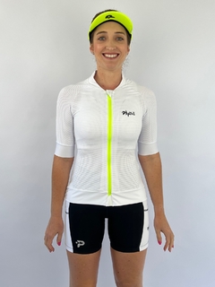 Camisa Pulse Fit White com amarelo - comprar online