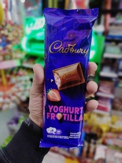 Chocolate Cadbury Yoghurt Frutilla 162g