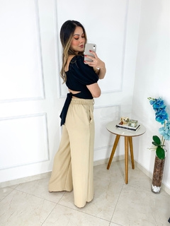 Calça pantalona com store ziper