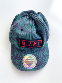 Gorra visera h&m estampada plantas talle 4 años