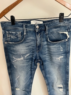 Jeans Replay Azul estilo roturas talle M en internet