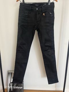 Jeans negro basico Replay Talle M - comprar online