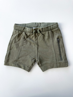 Short Zara verde militar talle 4-5 años