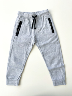 Jogging niño gris melange tiene bolsillo, cintura regulable Zara Talle 5