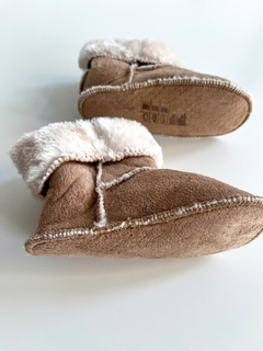 Botas peludas h&m camel beige bebe talle 4-5 en internet