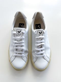 Zapatillas Veja blancas Talle 38 - comprar online