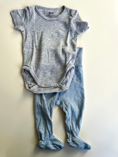 Conjunto bebe HYM gris y celeste rayado Talle 1-2 Meses en internet