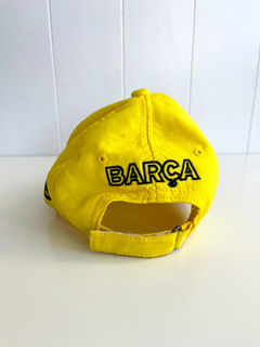 Gorra visera barcelona amarrilla y negro - FASHION MARKET BA