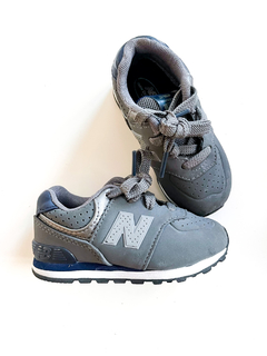 Zapatillas New Balance 574 Gris Oscuro Niño Talle 7us - comprar online