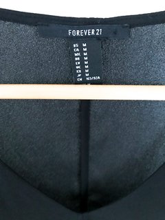 Musculosa Forever 21 lisa negra talle M - FASHION MARKET BA