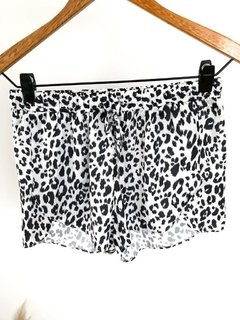 Short H&m Animal Print - Nuevo - tienda online