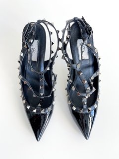 Zapatos Valentino de Charol negros con tachas talle 41 ORIGINALES - 1100 DOLARES - tienda online