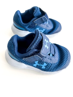 Zapatillas Under Armour Niño Azules Talle 5us - comprar online