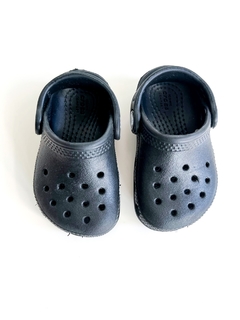 Crocs Clasicas Negras Niño Talle 4 en internet