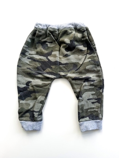 Jogging Camuflado Gap Bebe Talle 12-18 Meses - comprar online