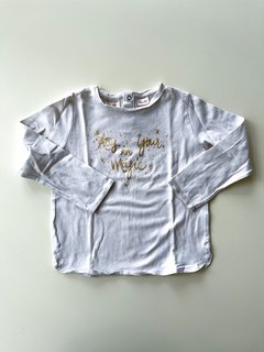 Remera Zara Manga Larga Talle 3 - 4 Años Estampada Dorado