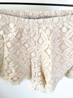 Short Calado Flor Muscolini Talle M Crudo - FASHION MARKET BA