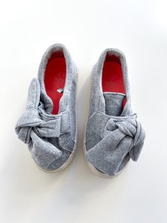 Zapatillas Grises Zara Baby Con Velcro Talle 23 / 6us - FASHION MARKET BA