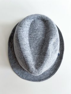 Sombrero Zara Gris Niño 3-5 Años en internet