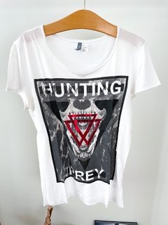 Remera Hombre Blanca Estampa Hunting Hym Talle S - comprar online