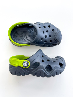 Crocs Niño Negro Y Verde Talle 7 - comprar online