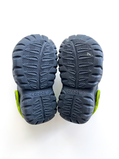 Crocs Niño Negro Y Verde Talle 7 - tienda online