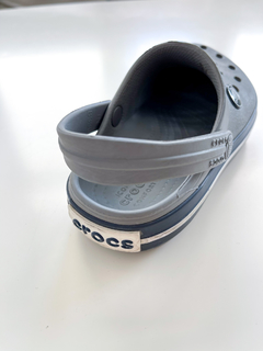 Crocs Band Niño Gris Talle 10 - FASHION MARKET BA