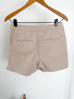 Short Sastrero Etiqueta Negra Beige Talle S en internet