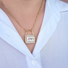 Colar cadeado love dourado Cód: R576A