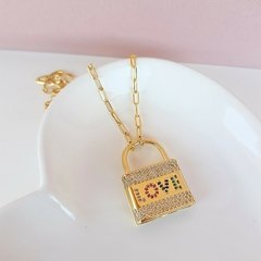 Colar cadeado love dourado Cód: R576A - comprar online