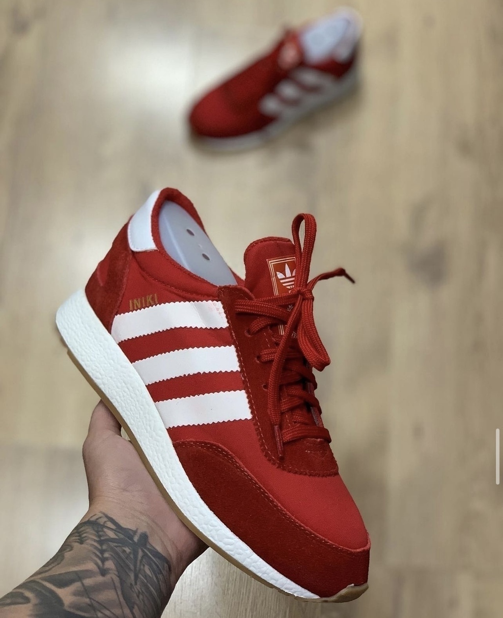 Retailer comprar adidas iniki